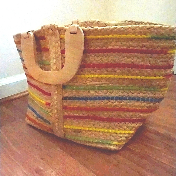 SOLD!!!!!Bag Weaved NWT Gorgeous Large Weaved Basket Style Bag - Picture 10 of 16